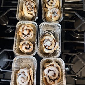 Cinnamon Rolls (Single)